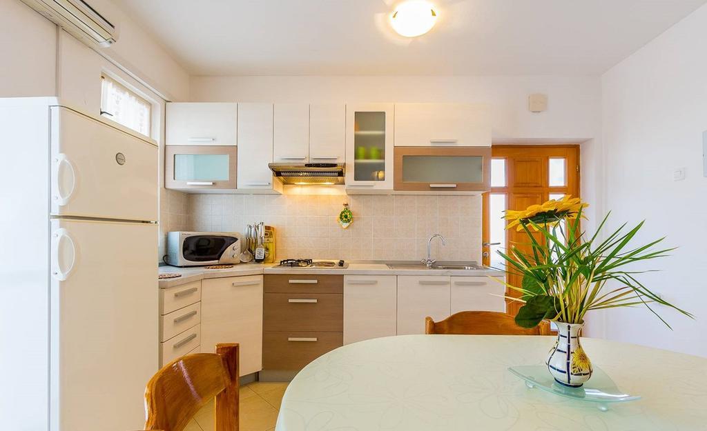 Apartments Milka 梅杜林 外观 照片